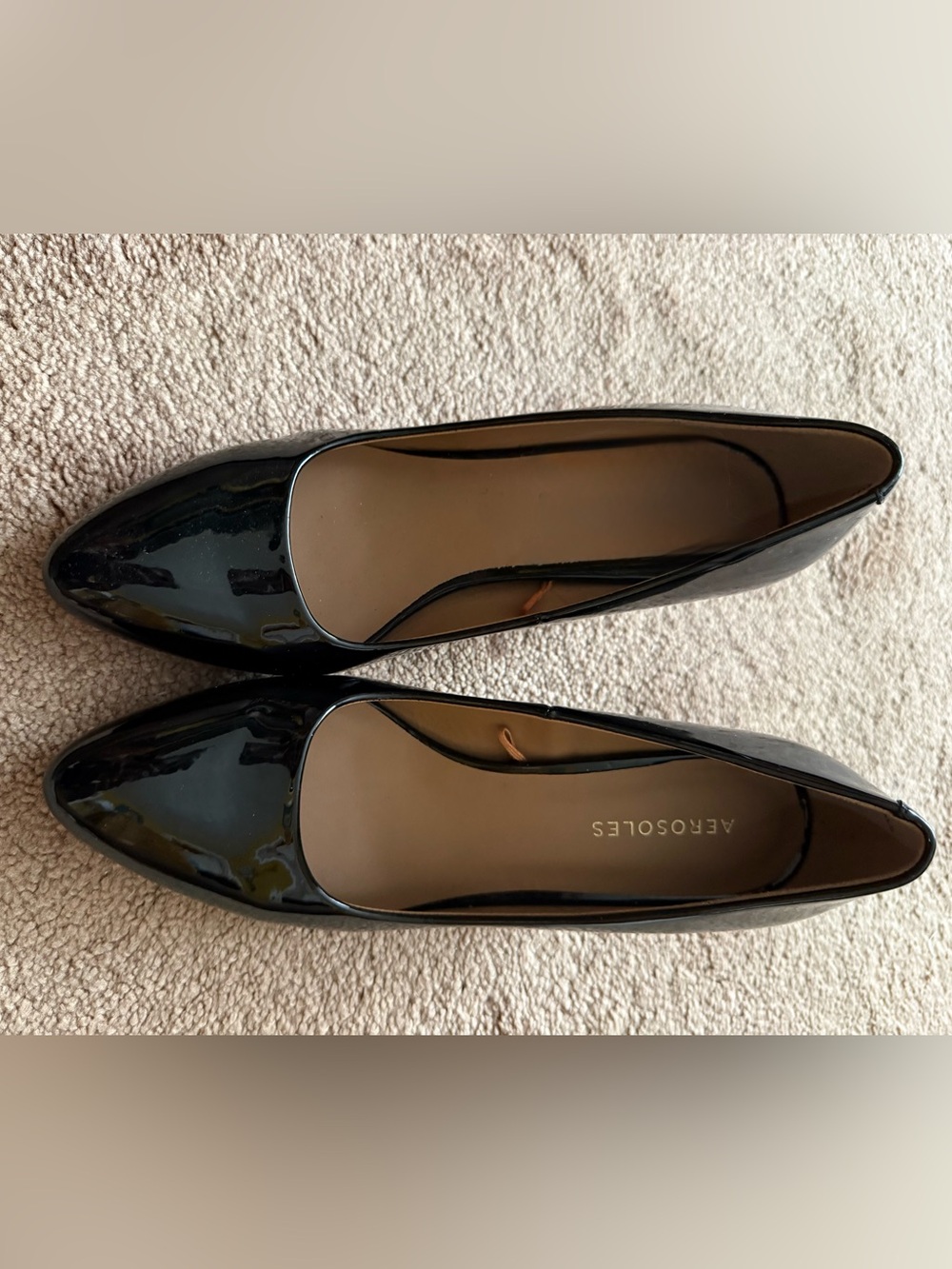AEROSOLES Black Patent Leather Pointed Toe Ballet Flats